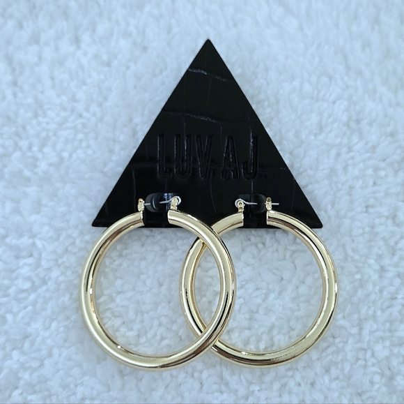 Luv AJ Gold💛 Amalfi Hollow Tube Hoop Earrings - NWT - Picture 9 of 15